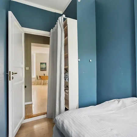 Classic, Unique And Charming - Popular Area Apartman *