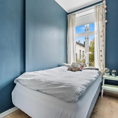 Classic, Unique And Charming - Popular Area Apartman *