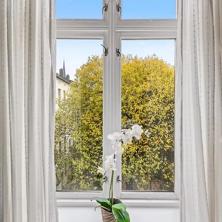 Classic, Unique And Charming - Popular Area *